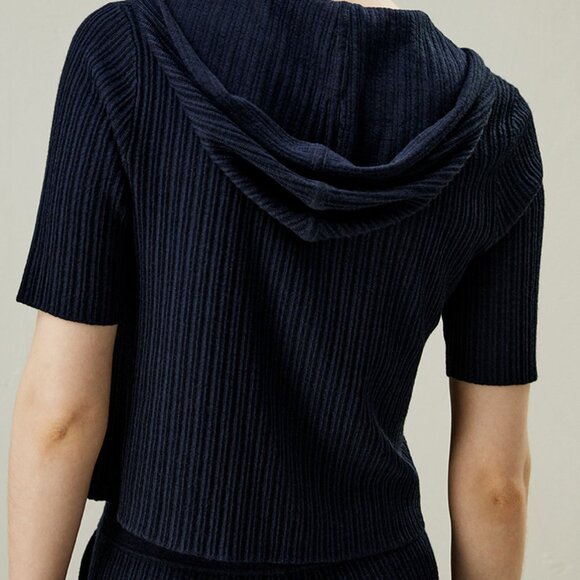 Lilysilk The Oasis Knit Hoodie in navy - Picture 4 of 7
